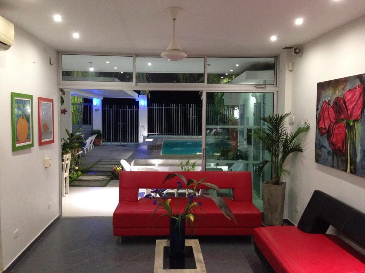 Casa En La Playa Majuga Chácara *